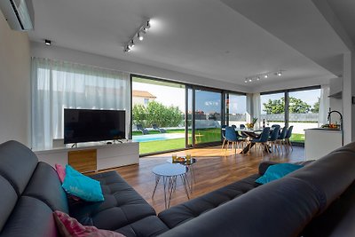 Villa Seven