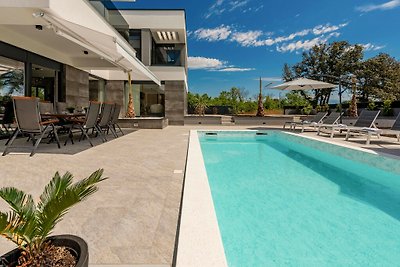 Beautiful Villa Cyrene
