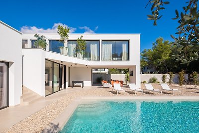 Villa Aron