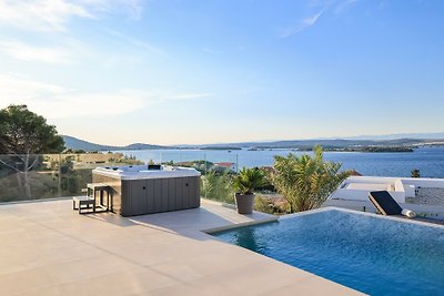 Beautiful Villa Astor
