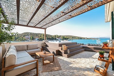 Beautiful Villa Mare Vista
