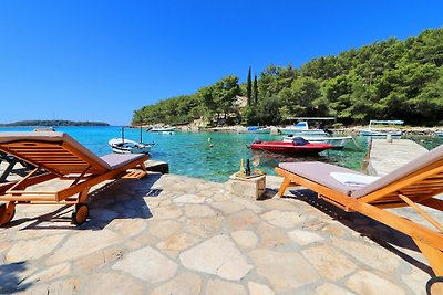 Beautiful Villa Beachfront Korčula