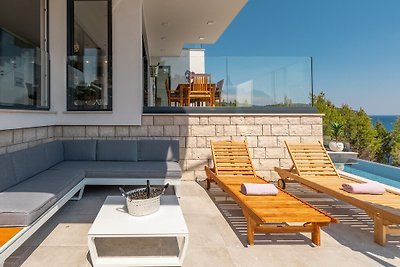 Beautiful Villa Grandiosa