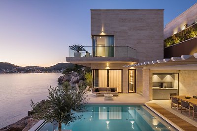 Beautiful Villa Esquire, in Dalmatia, with a...