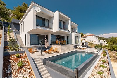 Beautiful Villa Grandiosa