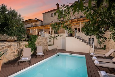 Beautiful Villa Adoral