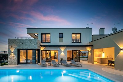 Villa Estate & Primavera