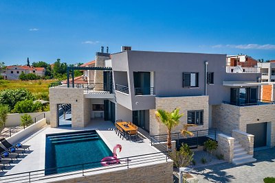 Beautiful Villa Sunflower