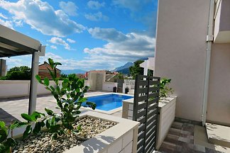 Ferienhaus Natasha mit Pool