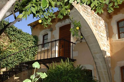 Kamares – a restaured Venetian Farm