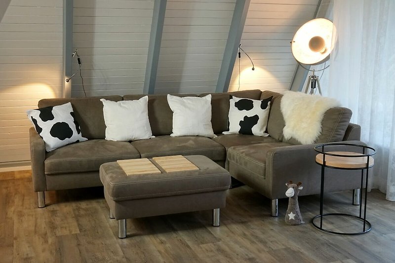 Gemütliche Couch im Wohnbereich