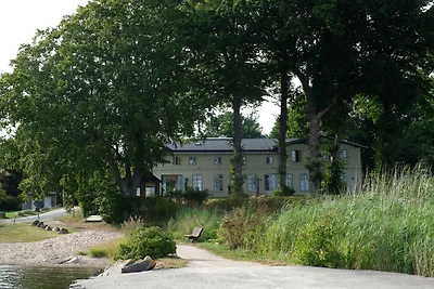 Kleines Fährhaus