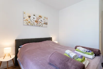 GOLD APARTMENT