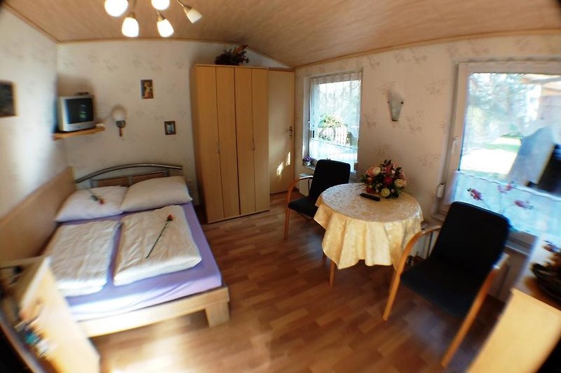 Optionales kleines Appartement mit Küchenzeile/Dusche/WC ( viertes Schlafzimmer, nur buchbar mit Ferienhaus )