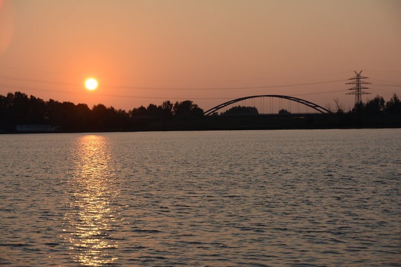 Sonnenuntergang an der Emsbrücke