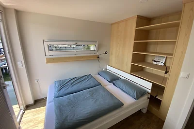 Hausboot Haveltänzer: Panorama Sauna & Beiboot für Erkundungstouren