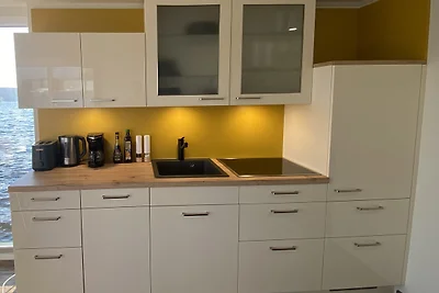 Hausboot Haveltänzer: Panorama Sauna & Beiboot für Erkundungstouren