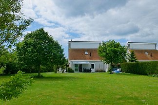 Schönes Haus mit wunderbarem Garten