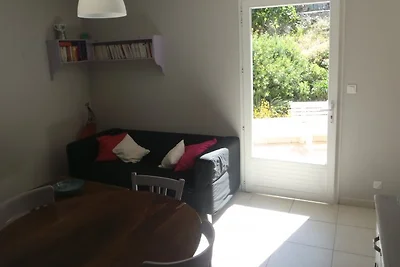 Ruhige Villa-Wohnung im Garten