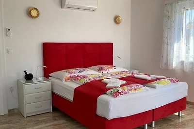 Luxus Strandvilla am Badestrand