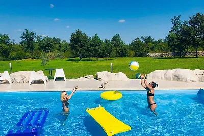 STANCIJA NEGRIČANI VAKANTIEVILLA