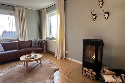 Berghaus10 - gemütliches Ferienhaus mit Kamin, Sauna, Grill, Tischkicker und gr. Grundstück