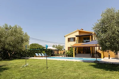 Ferienhouse con piscina Loborika