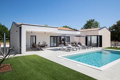 Villa E with heated pool