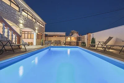 Ferienhaus mit Pool Valtura