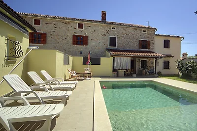 Villa Milio with pool