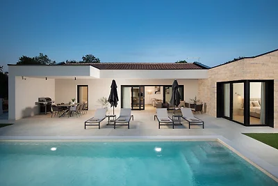 Villa E with heated pool