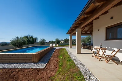 Villa Mauro with pool and whirpool