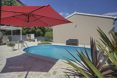 Villa R wtih pool