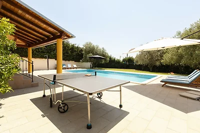 Ferienhouse con piscina Loborika