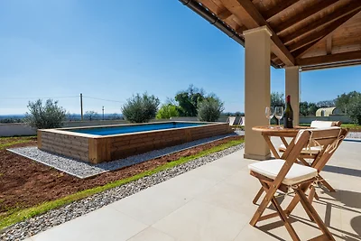 Villa Mauro with pool and whirpool