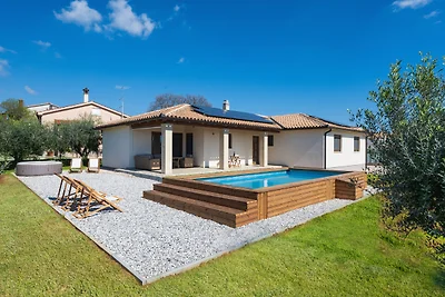 Villa Mauro with pool and whirpool