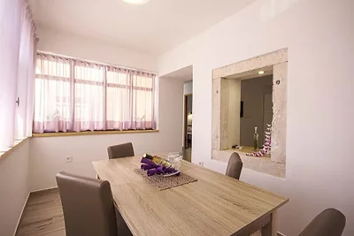 Ferienhaus mit Pool Valtura