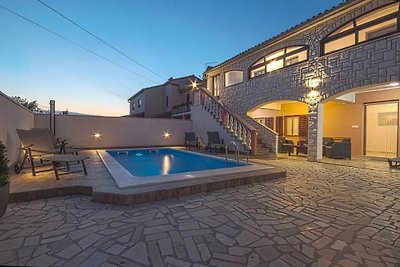 Ferienhaus mit Pool Valtura