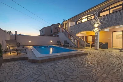 Ferienhaus mit Pool Valtura