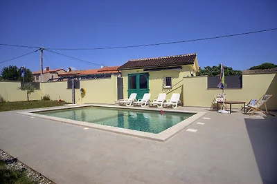 Villa Milio with pool