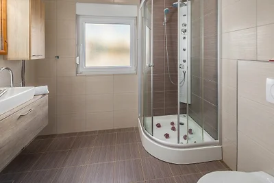 Villa  Vodnjan with  pool, whirpool, ...