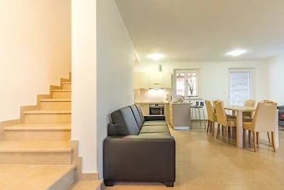 Haus mit großem privatem Pool