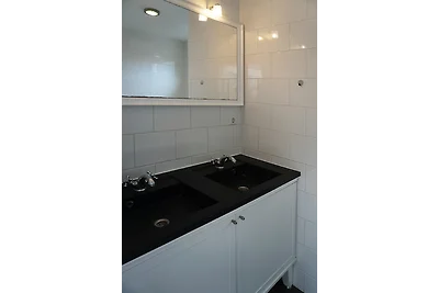 Badhuisstraat 13