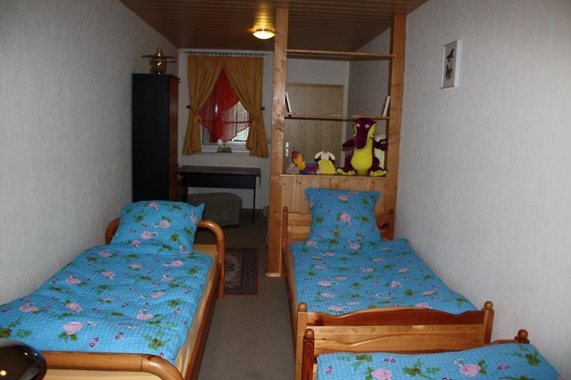 2. Schlafzimmer bzw. Kinderzimmer