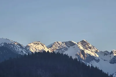 BERGBLICK, 2 SZ, 2 Balkone,Ortsrand