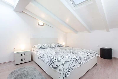 Ferienwohnung White