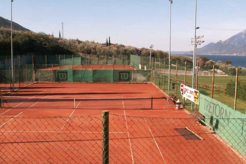Tennis center im 800 meter