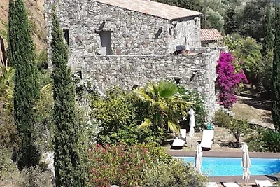 TERRA ROSSU