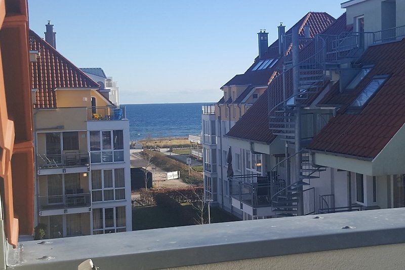 Blick von der Dachterrasse auf die Ostsee