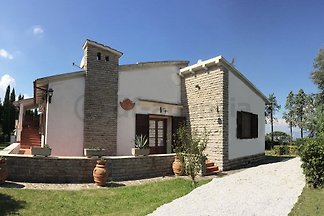 Villa privée avec piscine pour 8 + 3 pers